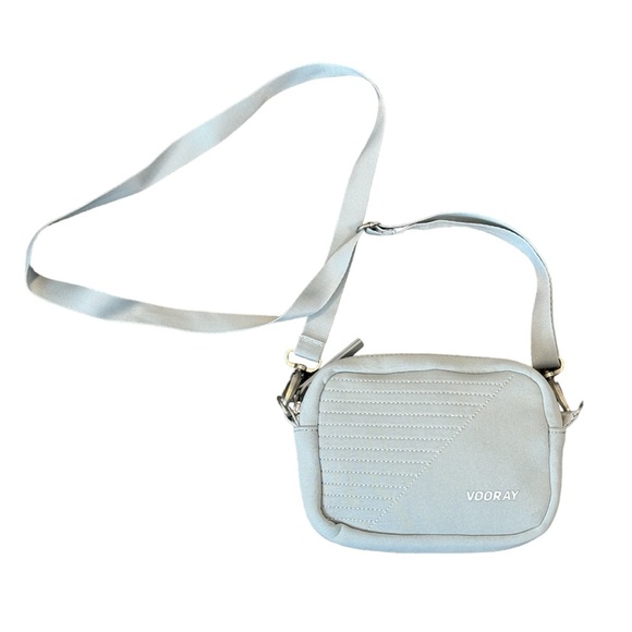 4/$25 Vooray Light Blue Crossbody Bag - Picture 1 of 6